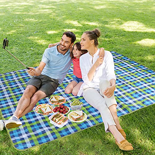 Playinyard Machine Washable Large Picnic Blanket Waterproof Sandproof 3Layer Comfortable Foldable Backpack Concert Blankets for Outdoors Lawn Park Beach Green Plaid 79x59