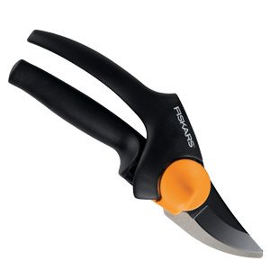 Fiskars 79366939 PowerGear Bypass Hand Pruner