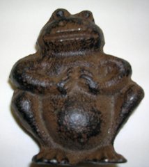 Trade Routes NW Green Mini Cast Iron Flower Pot Comfy Frog Decoration
