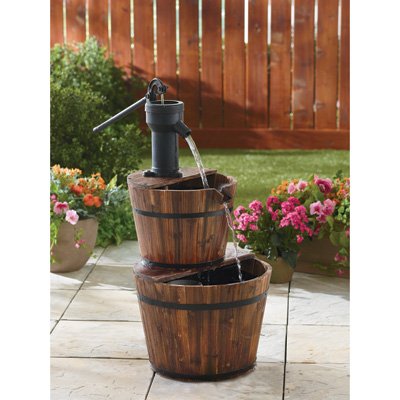 Old-fashioned 2-tier Wood Barrel Fountain