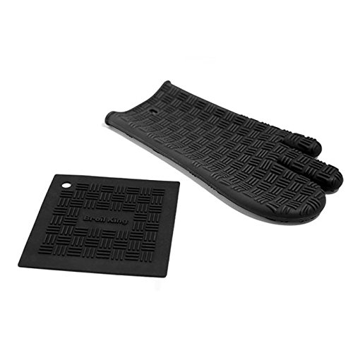 Broil King 60973 Oven Mitt And Trivet