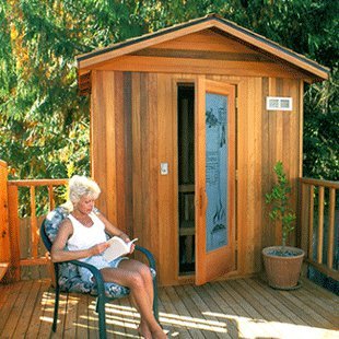 Finlandia Outdoor Sauna 5 x 7 with Roof Kit