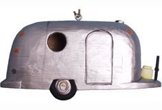 Bobbo Wild Bird House Trailer