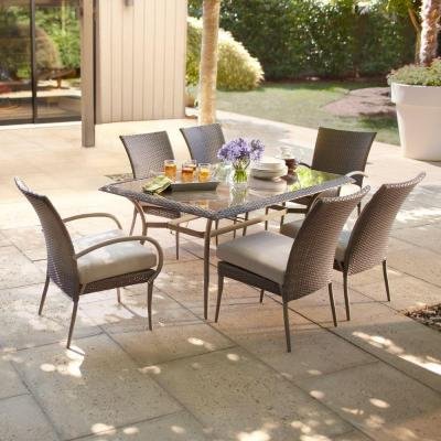 Hampton Bay Posada 7-piece Decorative Outdoor Patio Dining Set With Gray Cushions Seats 6